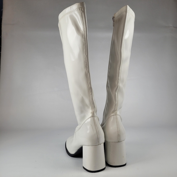 Funtasmas Women's Gogo300 Wide Calf White Boots Patent Leather Size 7 - Picture 8 of 12